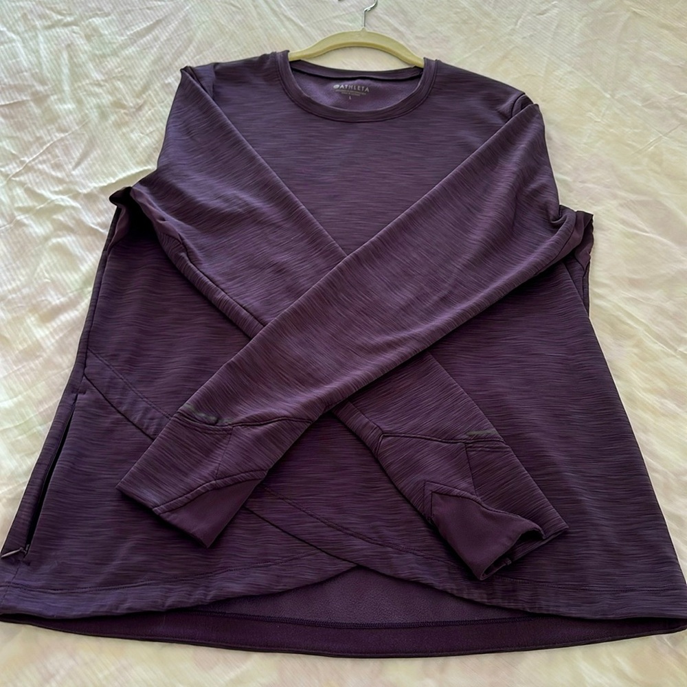 Athleta Crew Neck Sweatshirt Grape Leaf Large